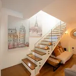 Ingrit Gjoni ヴィラ