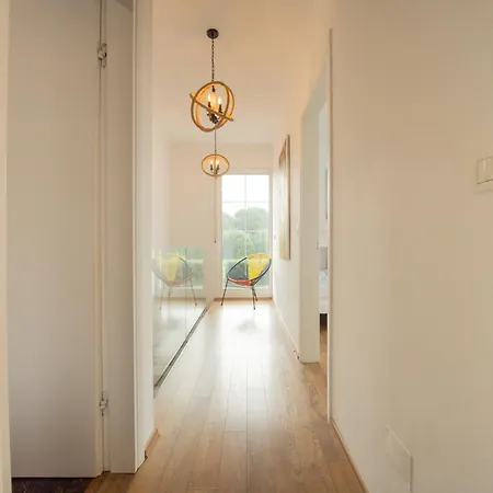 Ingrit Gjoni ヴィラ *