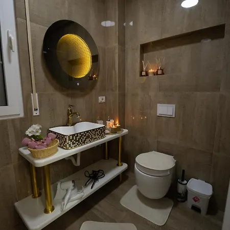 Ingrit Gjoni * دراس