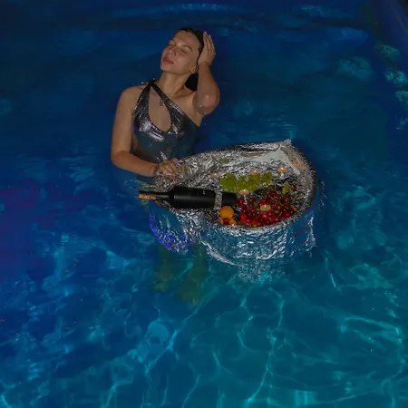 Ingrit Gjoni ドゥラス