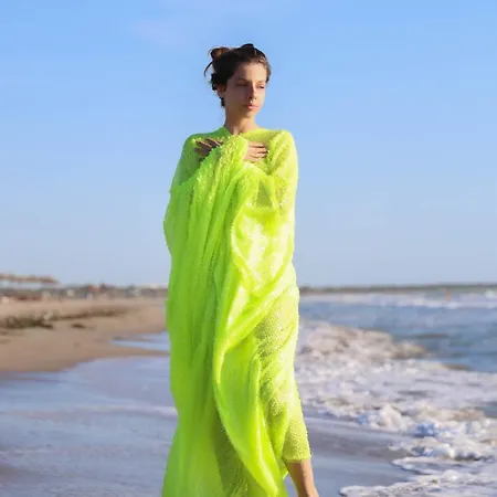 Ingrit Gjoni ヴィラ