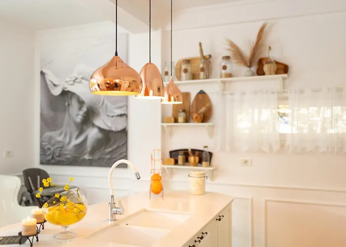 Ingrit Gjoni Villa Draç