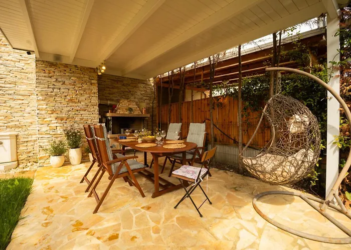 Вилла Ingrit Gjoni Дуррес