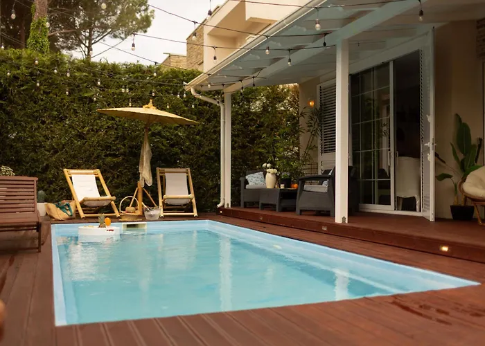 Ingrit Gjoni Дуррес