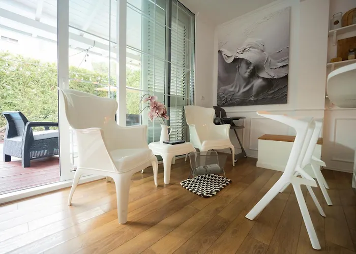 Ingrit Gjoni Вилла Дуррес